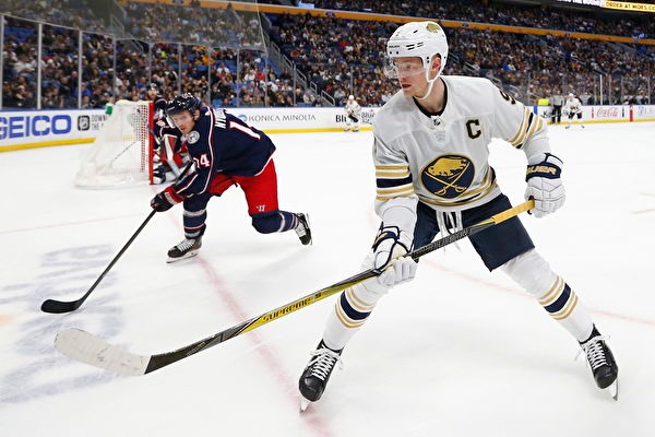 IG战胜BLG后，Wei在后台痛哭，网友曝光BLG针对Wei的8大事件