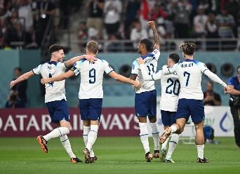 2022 赛季：天使队由于楚奥特的伤病和轮值的脆弱，再次与季后赛失之交臂